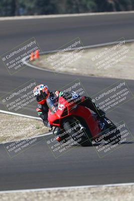 media/Sep-20-2025-TrackDaz (Sat) [[27f0cde673]]/A Group/10am (Turn 3)/